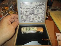 Folding Knife w/ Ben Franklin on it w/ Wooden