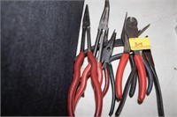 ASSORTED NEEDLE NOSE PLIERS