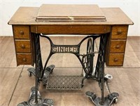 Antique Singer Sewing Table W/ Machine