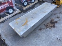 DIAMOND PLATE TOOLBOX FOR PICKUP