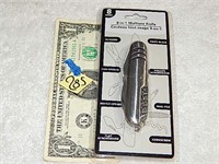 8 in 1 Multiuse Knife NIP