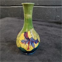 Moorcroft Vase   - XD