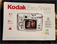 Kodak EasyShare CX7330  Camera Untested In Box