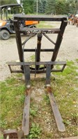 3 POINT HITCH PALLET FORKS- WITH HYDRAULIC