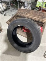 225/60/17 Tire