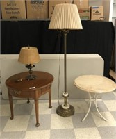 2 Lamps and 2 Stands