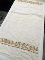 Table runner embroidered end strip @ 46" x 20"