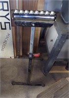 Craftsman roller stand