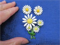 daisy brooch & clip earrings set