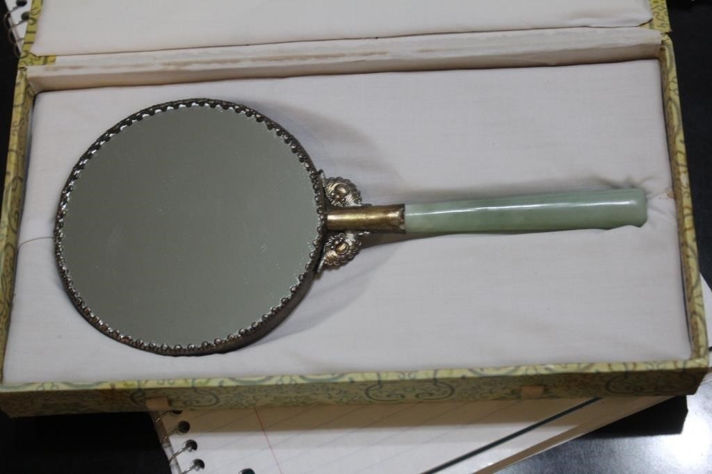 Jade Handle Mirror