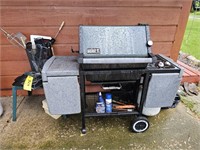 Weber gas grill w/ lots of extra incl. tank