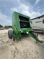 LL2 - John Deere 560 M Mega Wide Baler