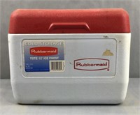Rubbermaid 3 gal Cold storage tote 12 ice chest