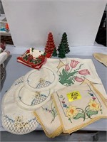 GROUP OF VINTAGE SOFT GOODS, CHRISTMAS TREE