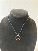 16" rope necklace w/ peace symbol pendant