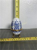 Decorative painted egg/box