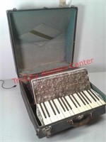 Vintage / antique Lakeside accordion in hard case