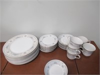 Salem Heritage Collection Porcelain Dishes