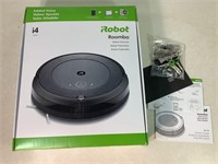 ROOMBA Robot Vacuum W/Box & Accessories