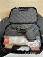 GLOCK 23 40 S&W PISTOL WITH CASE