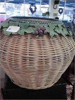 Grapevine basket