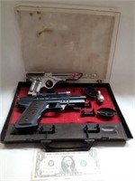 vintage Multi pistol 09 toy gun s and case