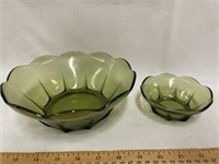 Vintage green bowls