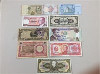 10 Foreign Banknotes - Circulated