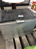 Metal cooler