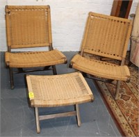 Vintage Teak Folding Chairs w/ side table