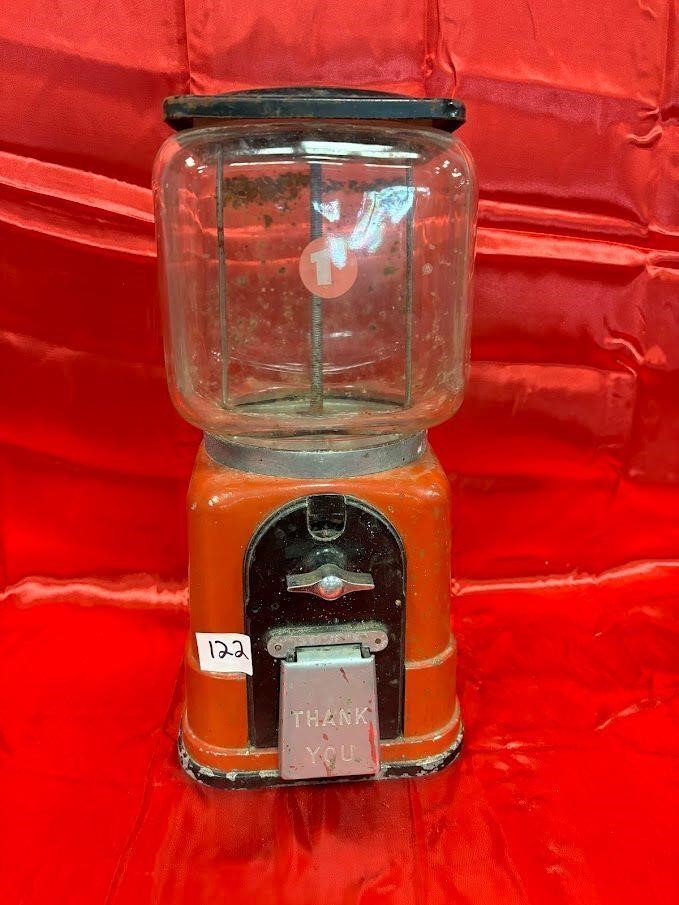 Vintage Victor One cent Candy machine, NO KEY