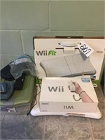 WII FIT SYSTEM AND GAMES