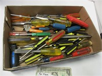 Large lot of screwdrivers and chisels