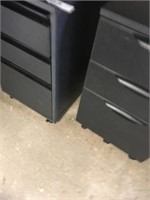 3 Drawer Cabinet ( 16x20x 28" T)