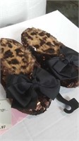 Ladies size 5/6 brown sequin slippers