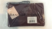 NEW Danielle Nicole Wine Rosie Zip Pouch 14B 4000