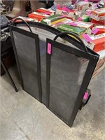 METAL FIREPLACE SCREEN