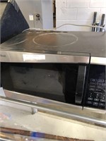 MICROWAVE NEEDS CLEANING