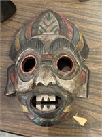 Tiki mask wall decor