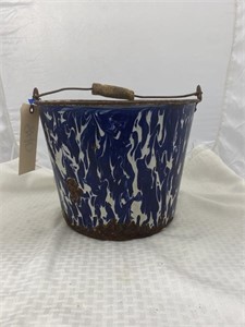 Porcelain Bucket - rusted 12"