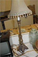 VINTAGE TABLE LAMP