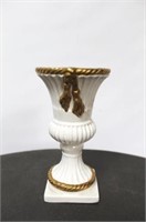 Chelsea House ceramic vase