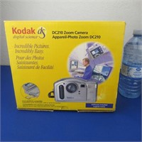 Kodak DC210 Zoom Camera in Original Box