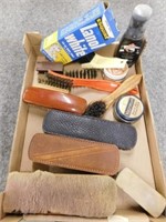 Shoe shine brushes - Lanol white shoe shine