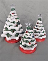 3 LIGHTED CERAMIC CHRISTMAS TREES-BATTERY & WORK