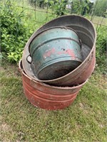 3 galvanized tubs
