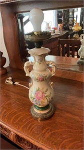 Vintage Victorian Floral Lamp