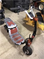 Motovox MVX10 gas scooter