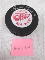 Autographed Gordie Howe Detroit Red Wings