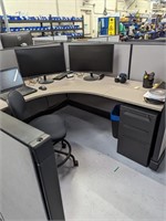 8 Warehouse Style Cubical